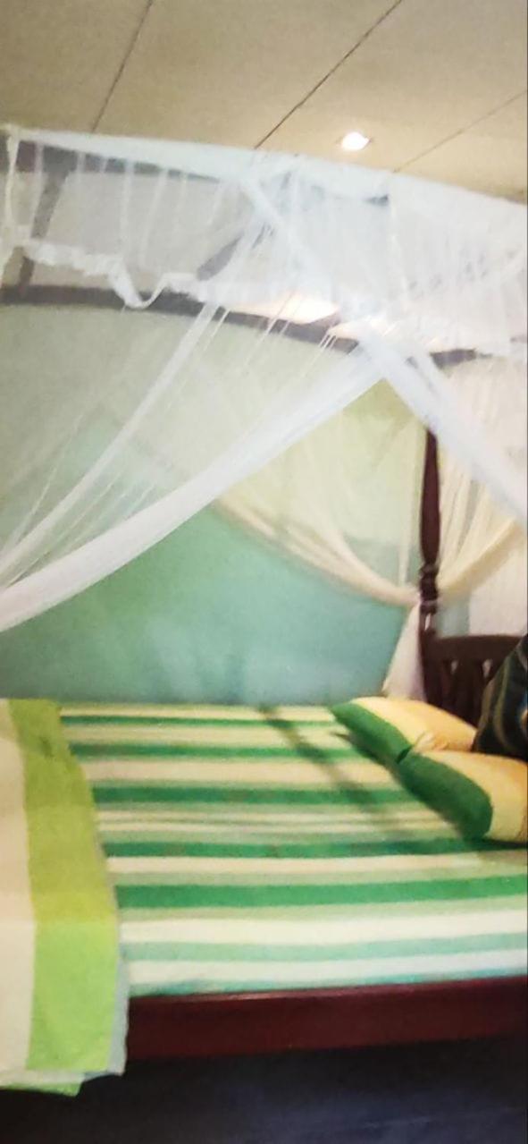 Mandara Rest Bed & Breakfast Hikkaduwa Phòng bức ảnh